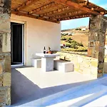 Megusta Mykonos * Tourlos